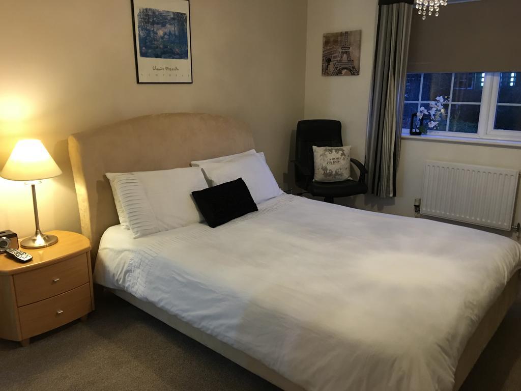 Bed and Breakfast Sleepneat Ascot  Esterno foto