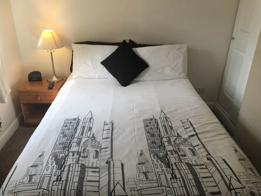 Bed and Breakfast Sleepneat Ascot  Esterno foto