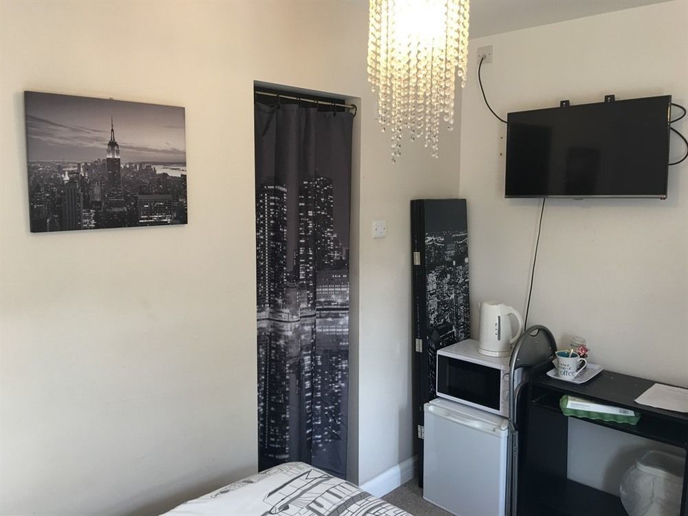Bed and Breakfast Sleepneat Ascot  Esterno foto
